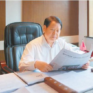 浙江滕头村党委书记乡村领路人傅企平