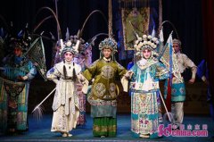 <b>“齐鲁大舞台”城市惠民演出第一季在济南上演</b>