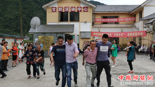 四川：映秀镇枫香树村开展“文明乡村 美丽家园”活动