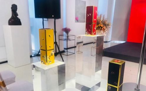 故宫口红“宫斗”引围观凸显“文创饥渴”