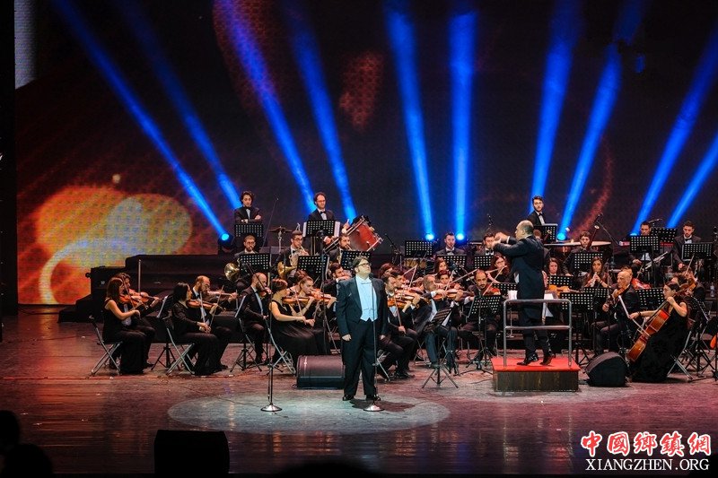 <b>中西合作奏响新春序曲 成都“金牛艺术季”上演超燃音乐会</b>