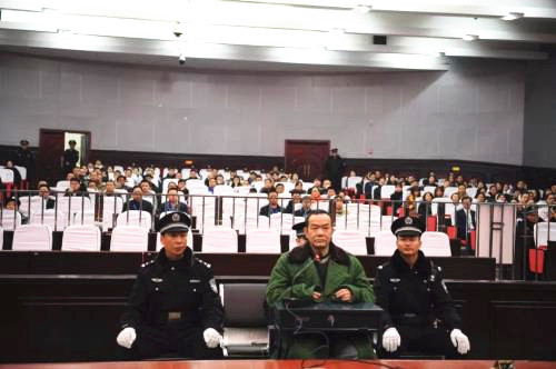 <b>湖南衡阳“路虎撞人致15死案”罪犯被执行死刑</b>