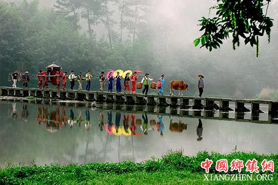 <b>浙江景宁畲族自治县秋炉乡：一个小山乡的突围</b>