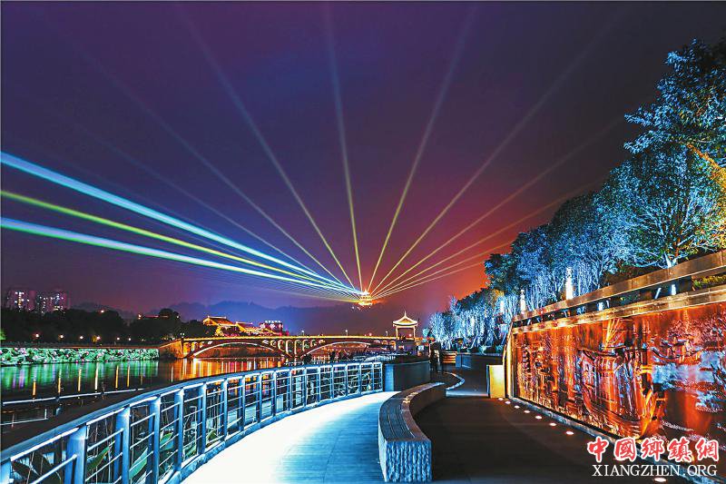 <b>遂宁的夜</b>