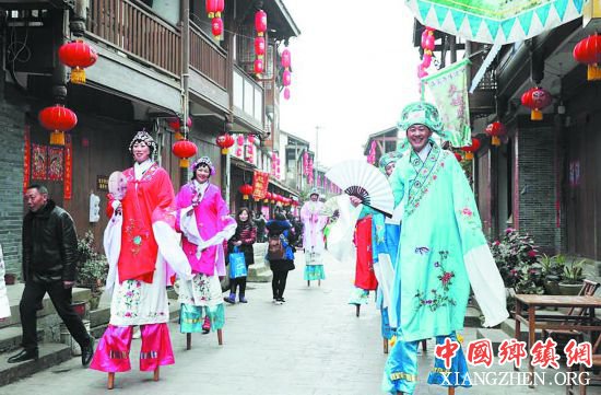 <b>丰富多彩的闹元宵活动在成都市各地热闹上演</b>