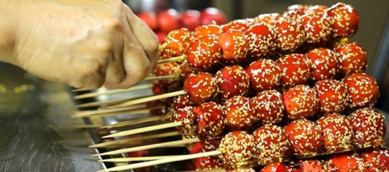 <b>徐州邳州四王村：一串冰糖葫芦串起幸福生活</b>