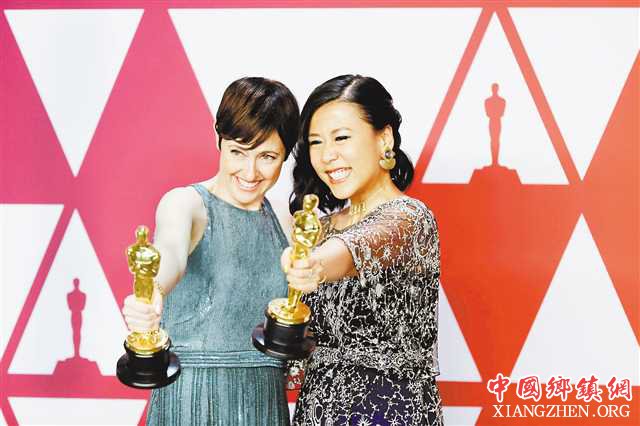 <b>重庆女孩石之予拿下小金人</b>