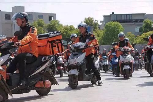 <b>“返乡当骑手”彰显劳动力理性选择回归</b>