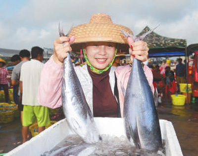 <b>海南潭门港渔民仲春耕海 迎来好收成</b>