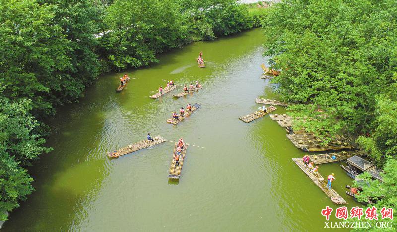 <b>四川阆中市：小小竹排水中游 脱贫增收有望头</b>