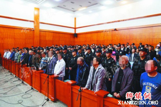 <b>贵州习水县“黑老大”村支书一审获刑18年半</b>