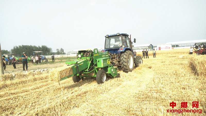 <b>安徽宿州市埇桥区大营镇：党建引领 示范带动 农机志愿服务助力“三夏”</b>