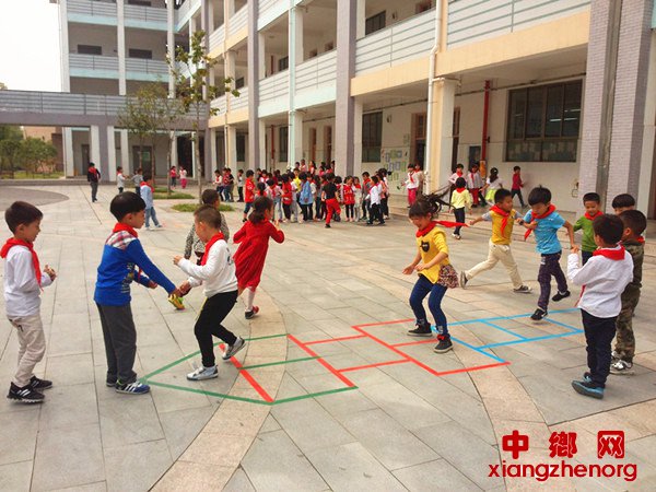 <b>让“课间十分钟”热闹起来</b>