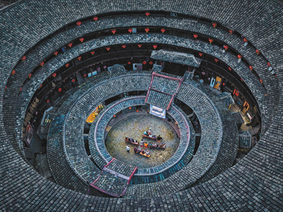 <b>土楼搭台 文化下乡</b>