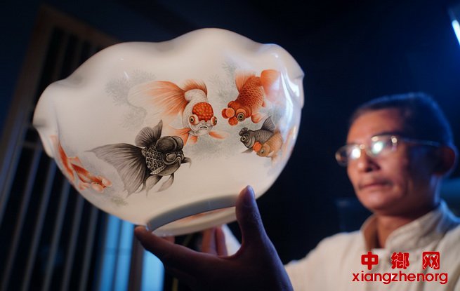 景德镇薄胎瓷：0.15毫米的极致匠心