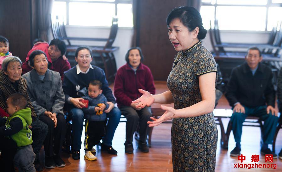 文化下基层 乡村“故事会”