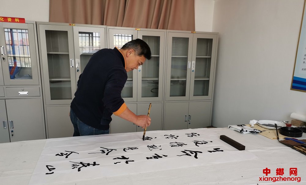 安徽：书法家回乡献艺祈福