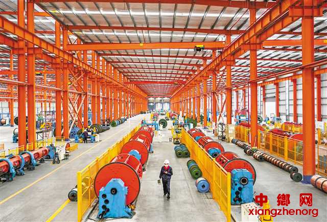 <b>重庆6500余“服务员”推动近5万工业企业复产</b>