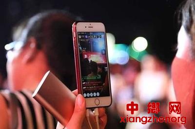 <b>直播电商火爆，市场监管不能缺位</b>