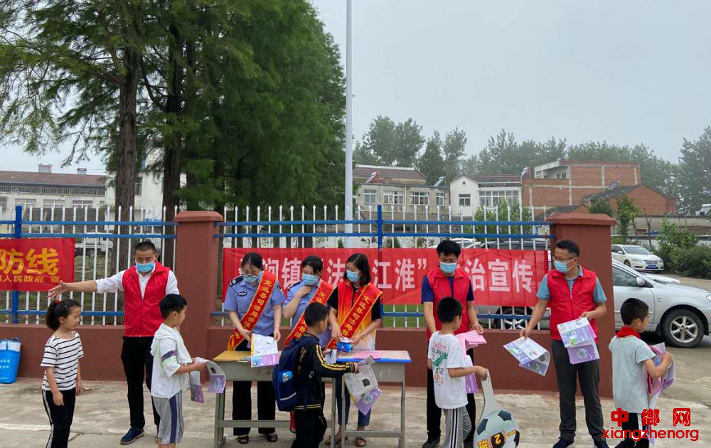 <b>安徽省定远县桑涧镇组织开展“法润江淮”普法宣传进校园活动</b>