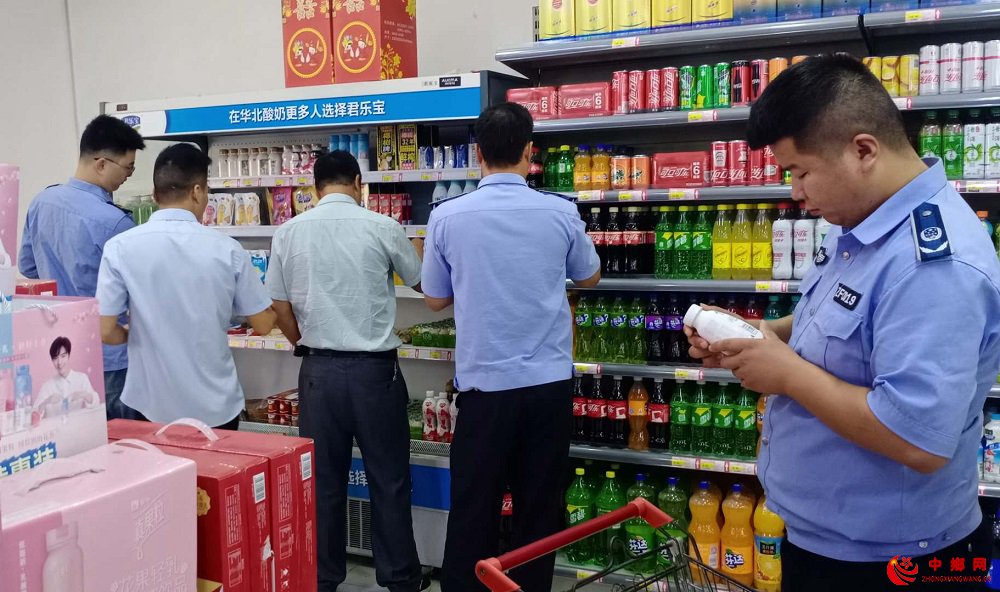 <b>安徽凤阳县大庙镇开展食品安全大检查</b>