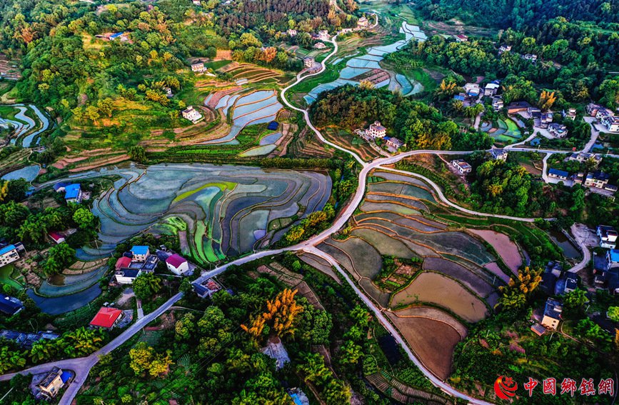 四川泸州：春日田园秀美如画