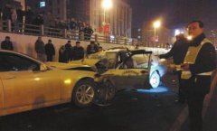 <b>吉林：宝马车逆行撞上出租车 致一家四口2死2伤</b>