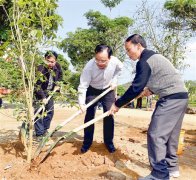 <b>广西：干群齐心协力 共建生态乡村</b>