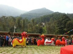 <b>泸州叙永：何家沟景区开园仪式暨首届采笋节水尾举行</b>