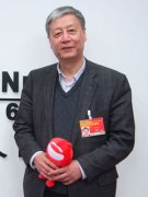 <b>钟秉林委员:高考统一命题并非统一试卷</b>