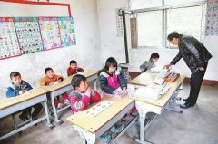 <b>河南一乡村教师大山里坚守38年 学校仅6名学生</b>