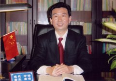 <b>落马校长：我奋斗了一辈子存款不到200万 同学都是千万富翁</b>