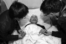 陕西安康114岁老人干农活摔伤治疗月余离世