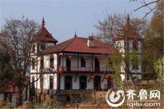 <b>烟台文保单位遭破坏：1904年哥特式建筑改建饭店</b>