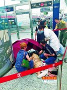 <b>孕妇地铁上腹痛产下女婴 医生称其记错预产期</b>