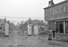 <b>山东济宁初中男老师与女学生相约自杀</b>