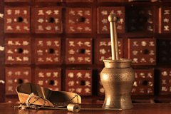 <b>取消药品加成 中药房呼“吃不消”</b>