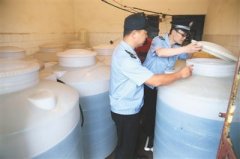 <b>北京假桶装水垄断部分高校宿舍 防伪码3分一张</b>