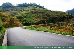 <b>泸州加快农村公路建设力度 实现“双过半”</b>