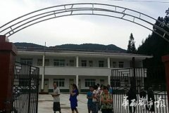 <b>赵本山雅安芦山捐建小学可抗8级地震 9月1日正式开学</b>