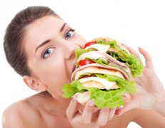 <b>吃得过饱给身体带来哪些危害？</b>