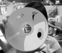 <b>沈阳“优秀教师”课上连爆粗口 疑扇学生耳光</b>