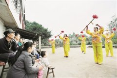 <b>宜宾裴石塑造一村一民俗品牌 丰富文化生活</b>