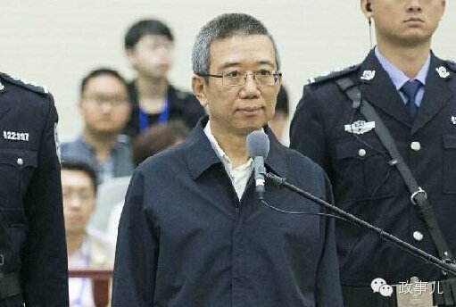 　　李春城