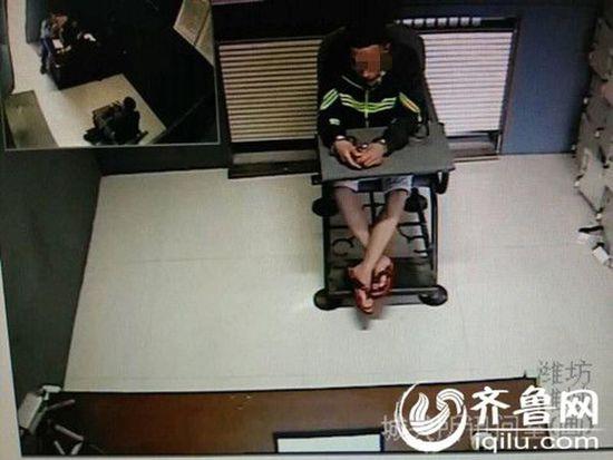 2015年7月12日，办案民警在河北衡水一出租屋内将正在进行交易的“观音”时某某抓获，并现场查获假币面值429680元。在济南章丘一物流园中，查获尚未来得及带走的假币46万余元。由于假币的销售范围遍布全国，潍城公安分局民警先后奔赴在山东、河北、浙江、上海、河南、福建、辽宁等全国各地实施抓捕。