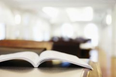 <b>教育部严禁招考机构向高校提前泄分</b>