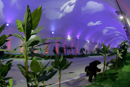 世界奇特隧道 中国就独占其二！