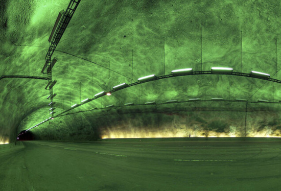 世界奇特隧道 中国就独占其二！