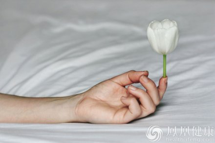 <b>指甲上没有月牙是不健康吗</b>