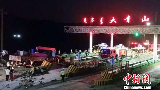 图为事发现场。 张林虎摄